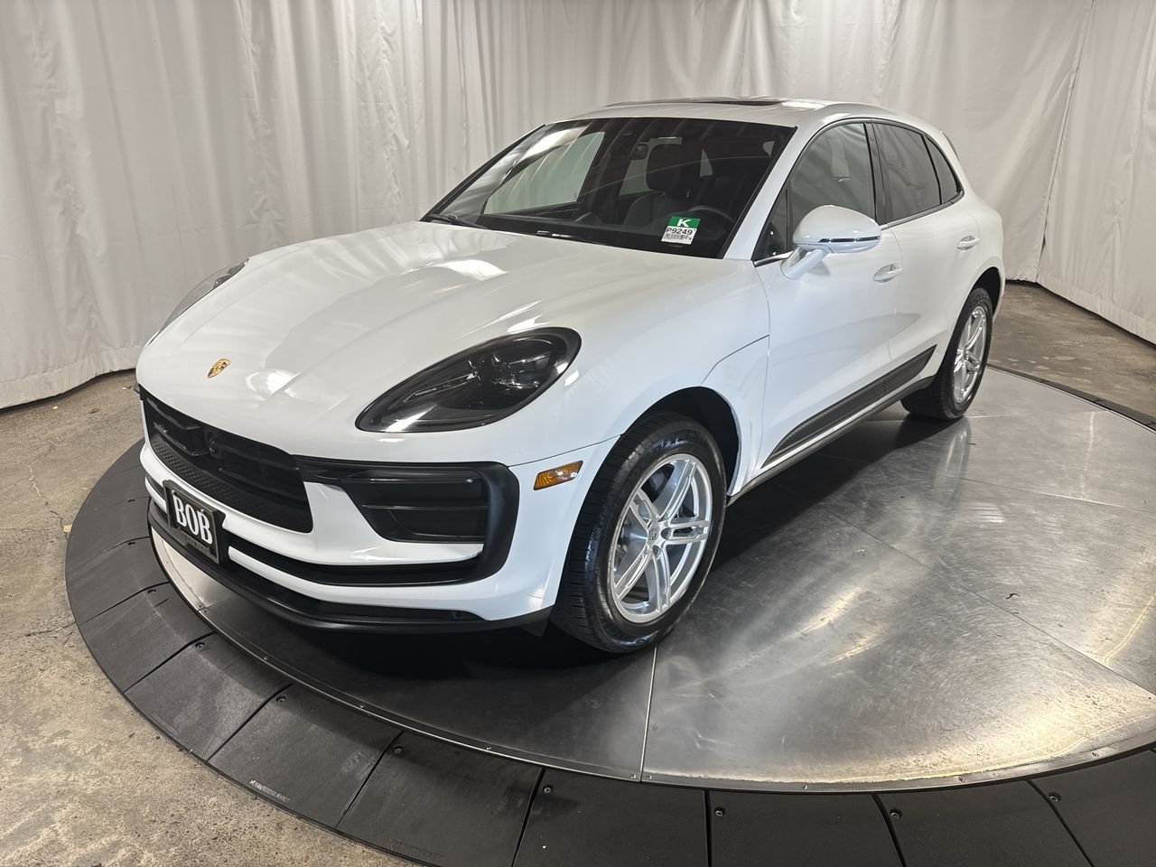 2024 Porsche Macan Base