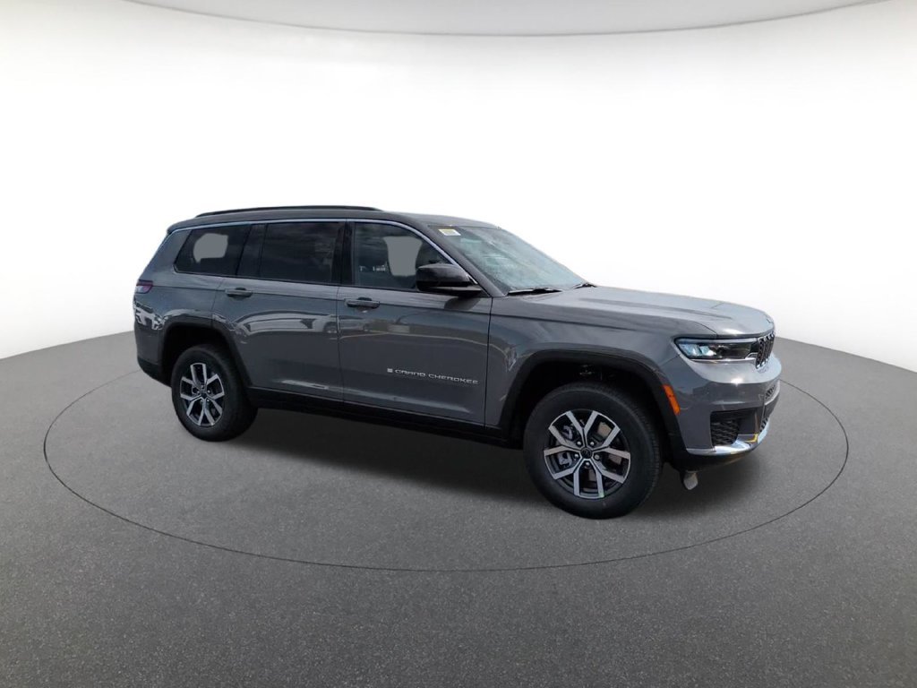 New 2027 Gray Jeep Laredo image 4