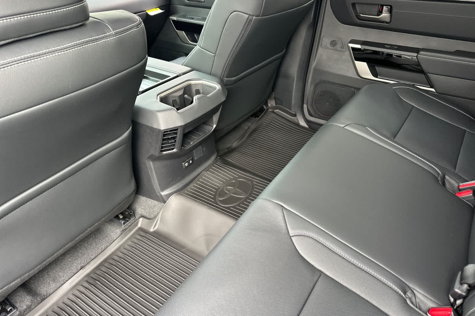 New 2026 Wind Chill Pearl <sup>1</sup> Toyota Tundra Limited image 12