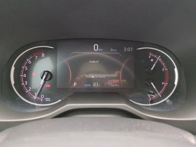 Used 2024 Beige Toyota XLE Premium image 24