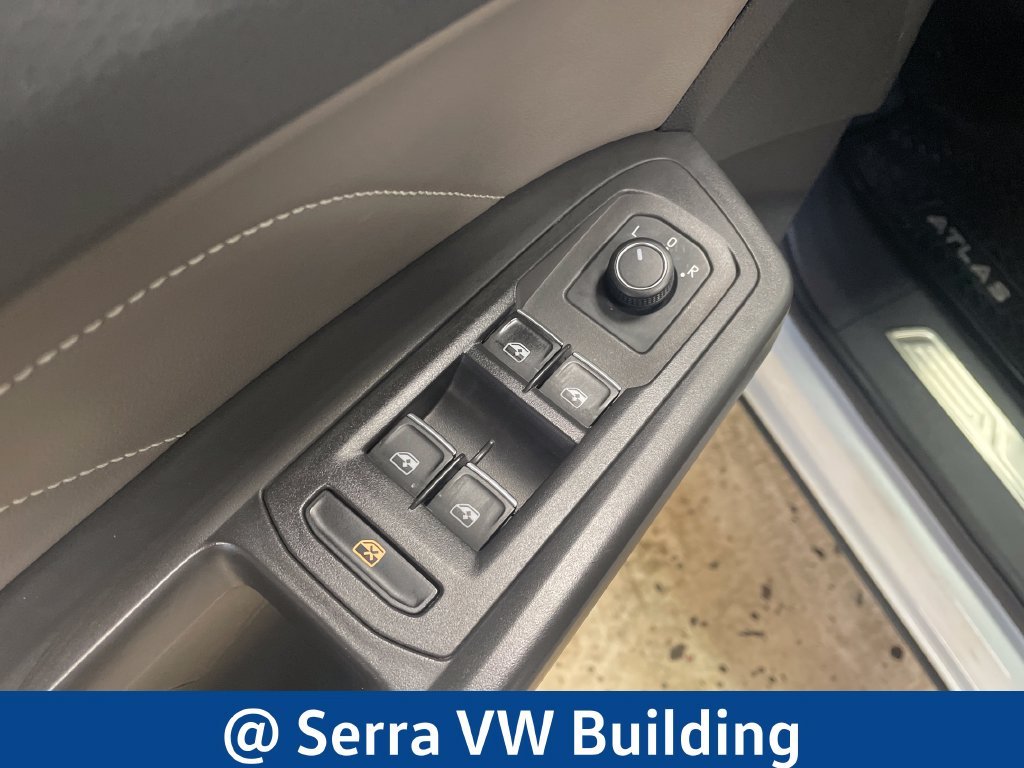 Certified Used 2023 White Volkswagen 3.6L V6 SE w/Technology image 18