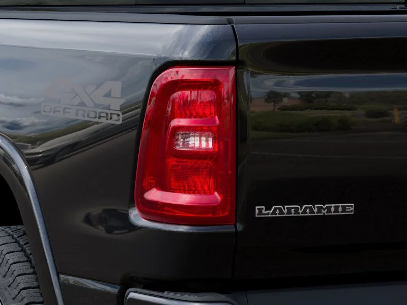 New 2026 Diamond Black Crystal Pearl-Coat Exterior Paint RAM Laramie image 36