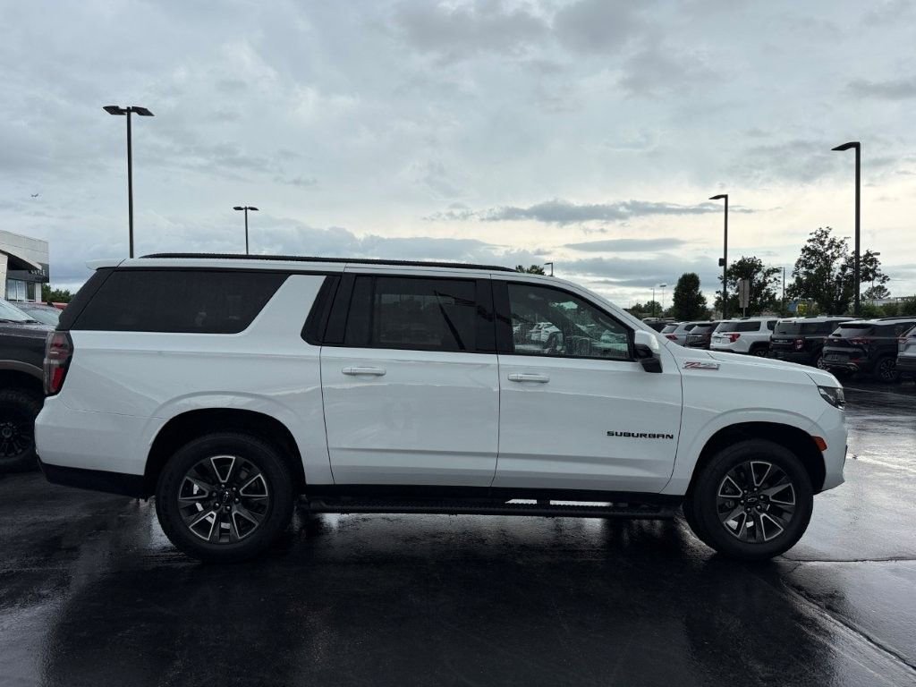 Used 2021 SUMMIT WHITE Chevrolet Z71 image 7