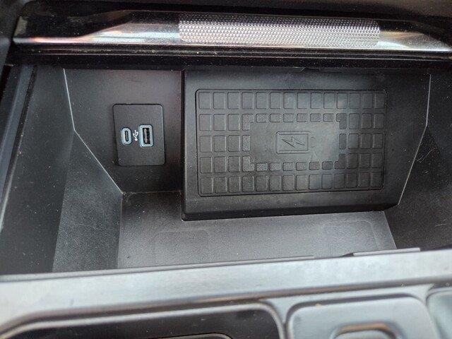 Used 2022 Carbonized Gray Ford LARIAT image 17