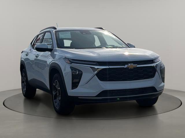 2025 Chevrolet Trax LT's photo