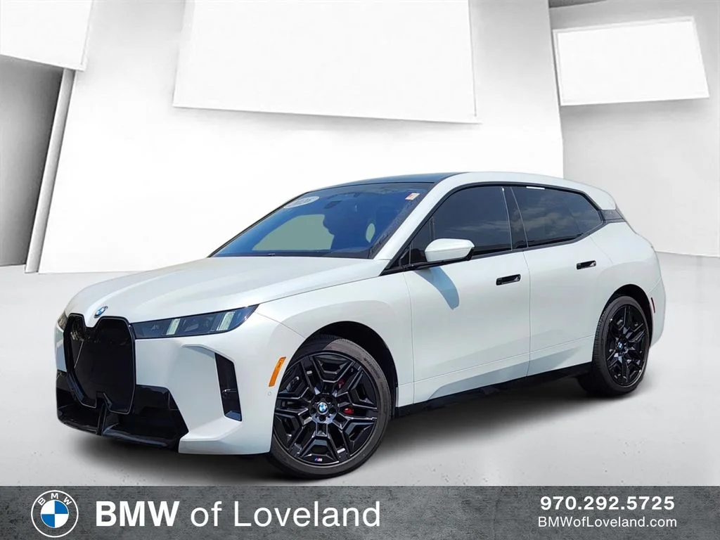 Used 2026 White Metallic BMW xDrive60 image 1