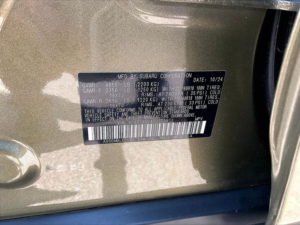 Used 2025 Autumn Green Metallic Subaru Limited image 32