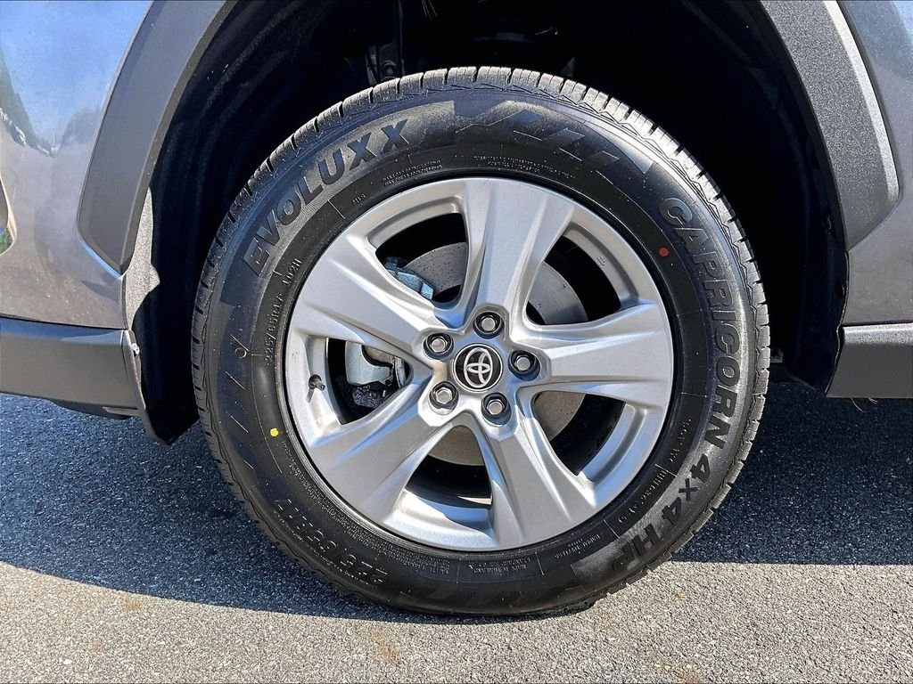Used 2025 Gray Toyota XLE image 7