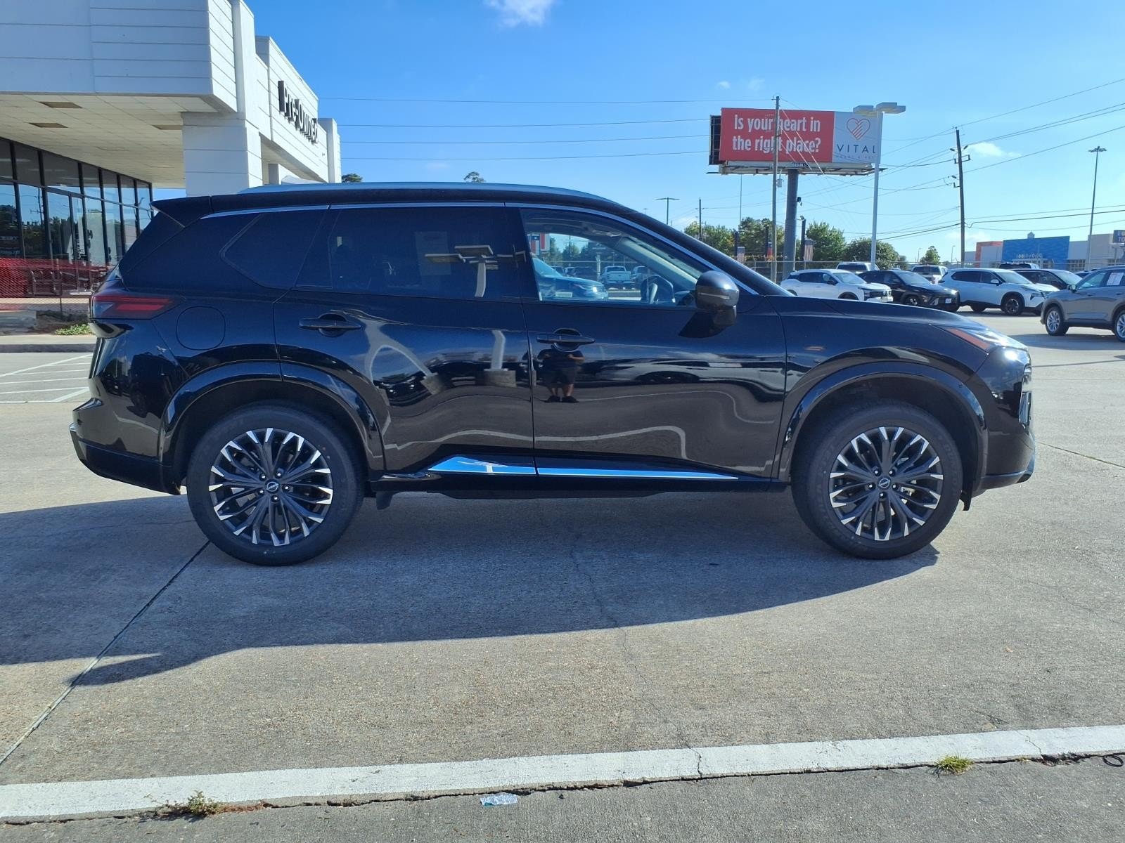 2026 Nissan Rogue Platinum Black at Robbins Nissan