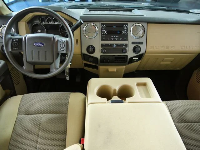 Used 2016 Brown Ford XLT image 4