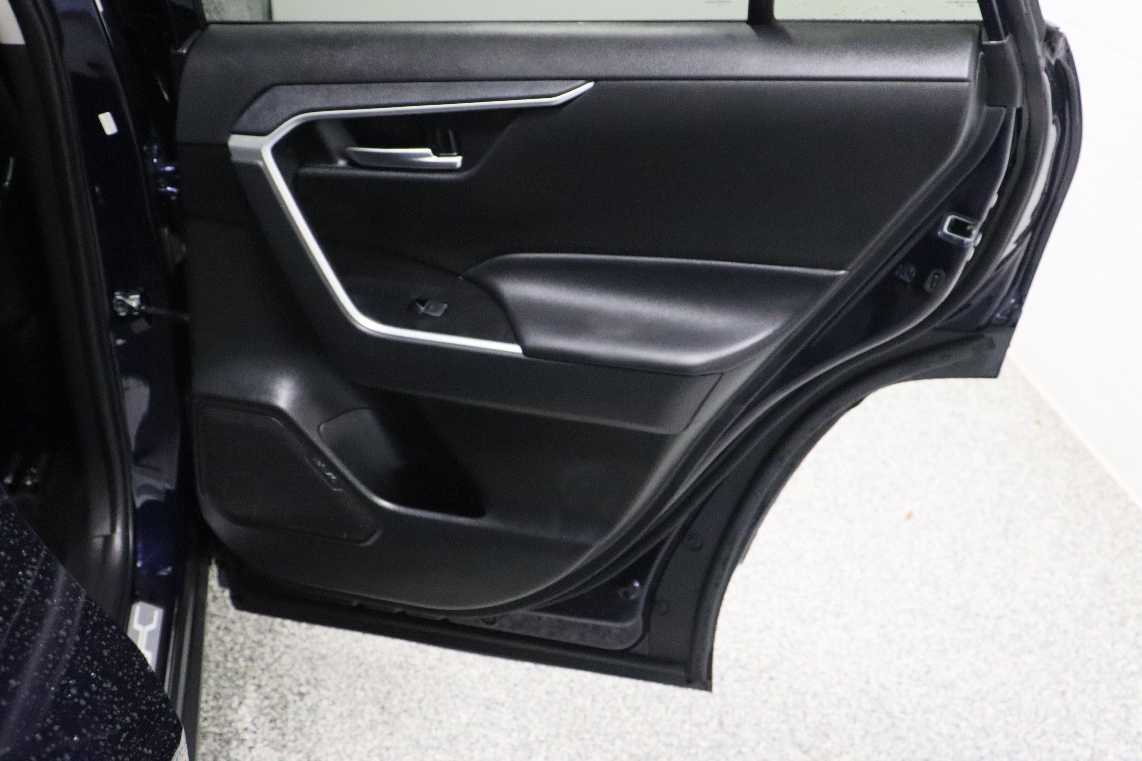 Used 2025 Blueprint Toyota XLE 2.5L image 35