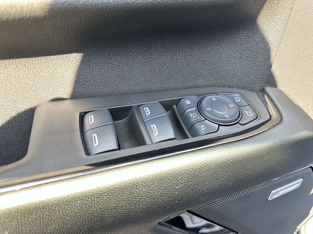 Used 2025 Black GMC AT4 image 13