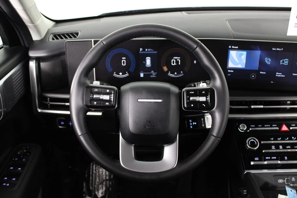 Used 2026 Black Hyundai SE image 10