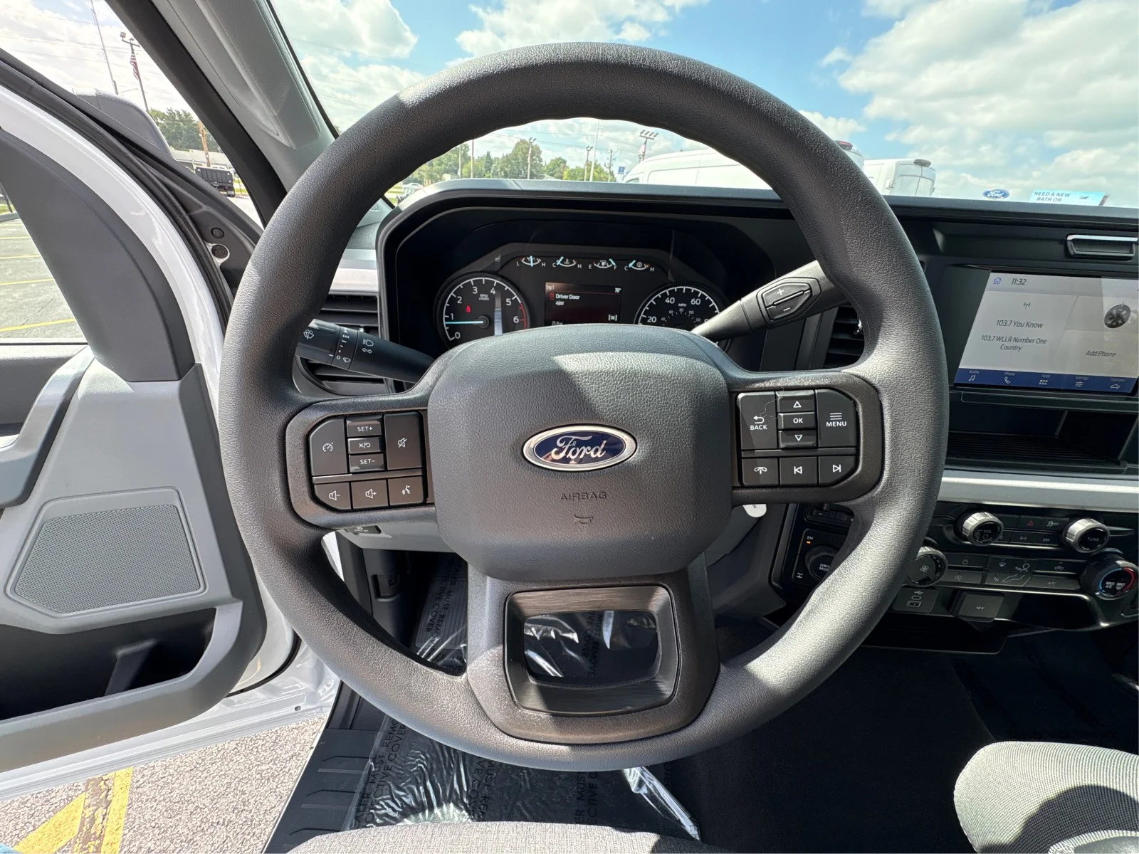 New 2026 Oxford White Ford F-250® XL image 13