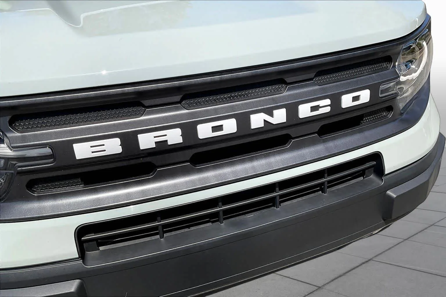Used 2023 Cactus Gray Ford Big Bend image 29