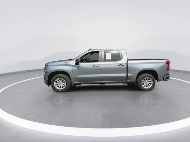 Used 2021 Gray Chevrolet RST image 6