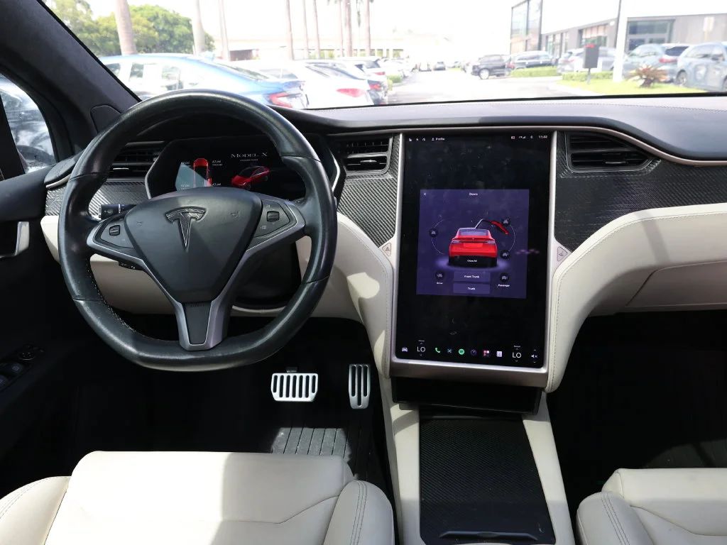 Used 2019 Red Tesla  image 24