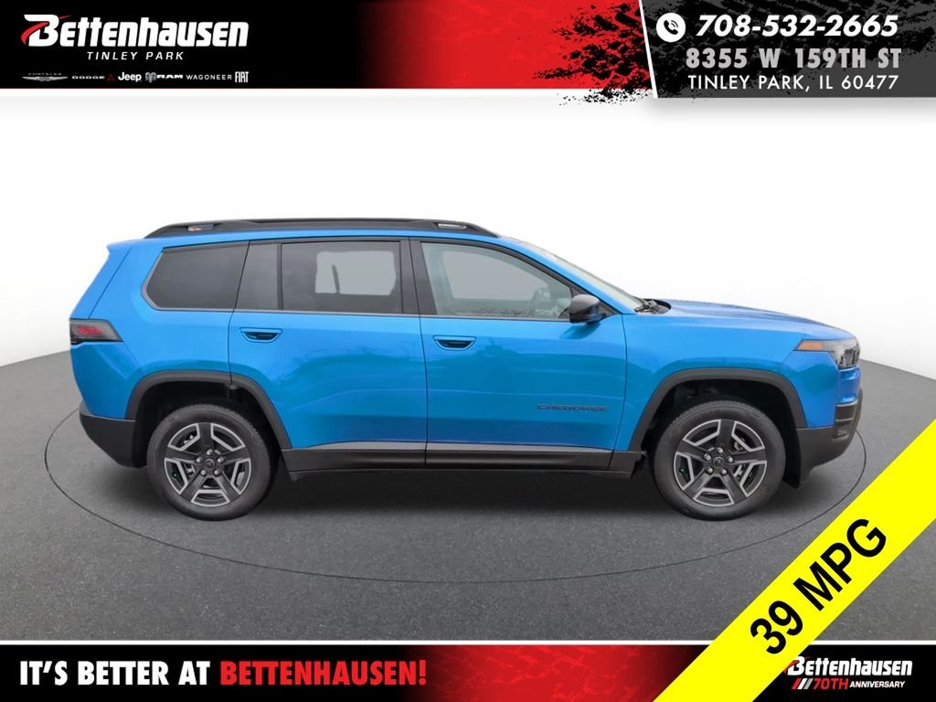 New 2026 Hydro Blue Pearl-Coat Exterior Paint Jeep Limited image 4