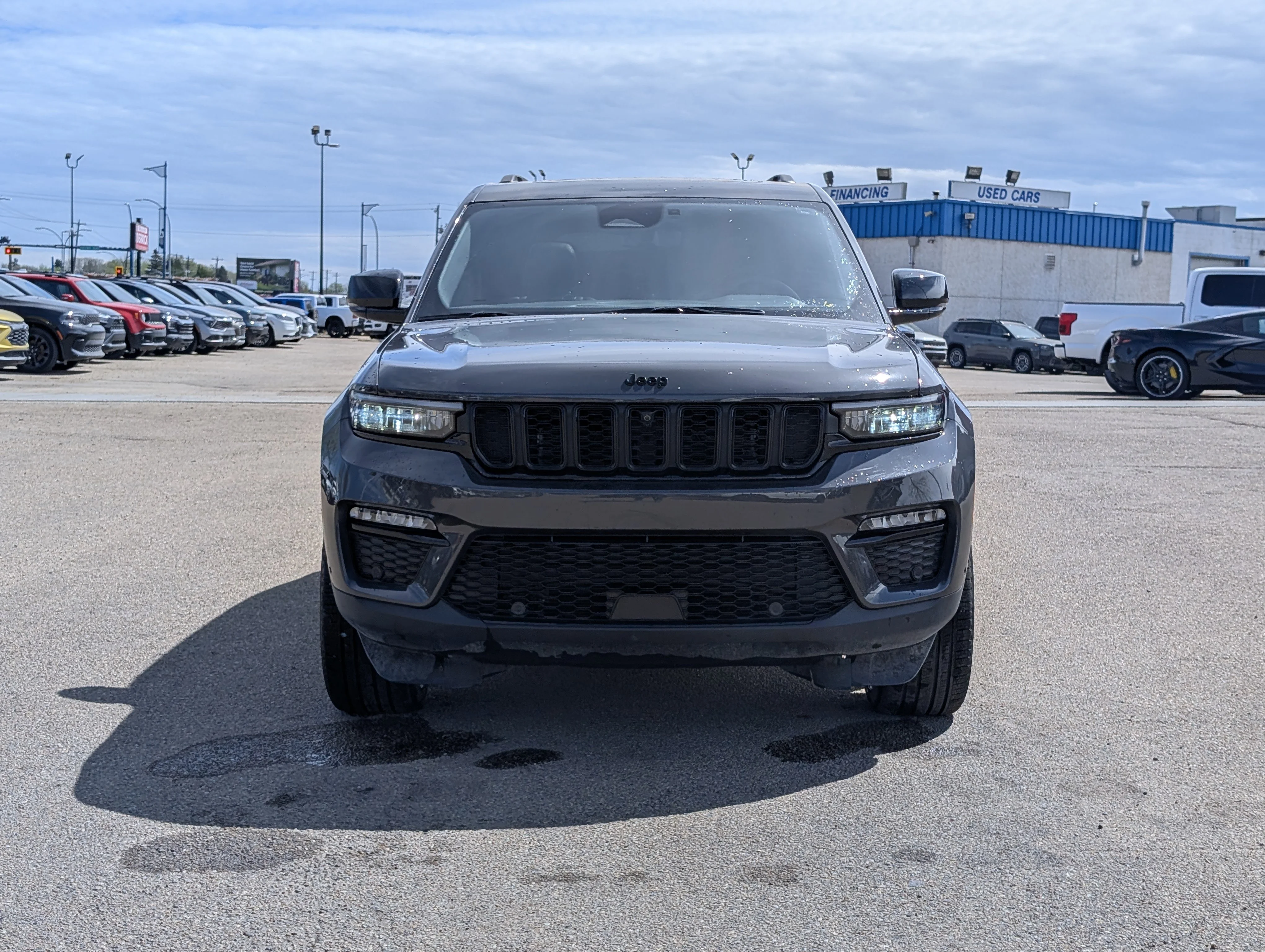 Used 2025 Baltic Grey Metallic Jeep Limited image 10
