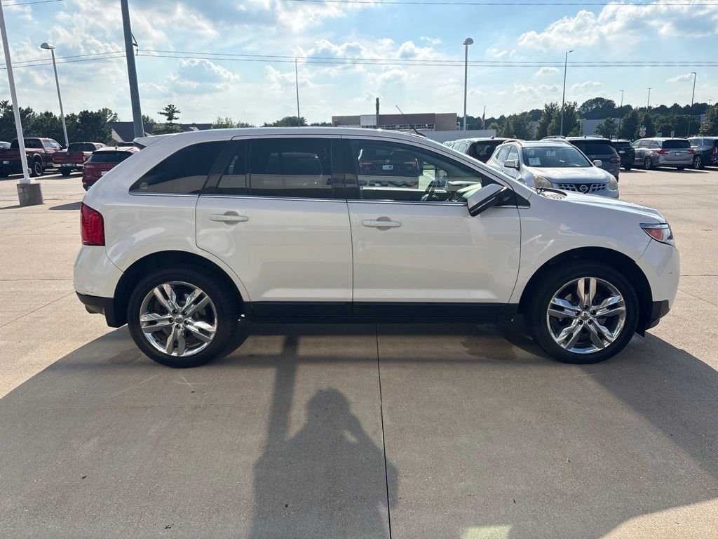 Used 2014 White Platinum Clearcoat Metallic Ford Limited image 4