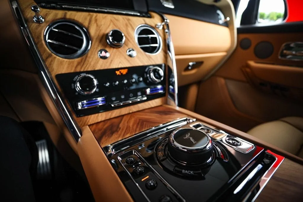 Used 2022 Gunmetal Rolls-Royce Base image 35