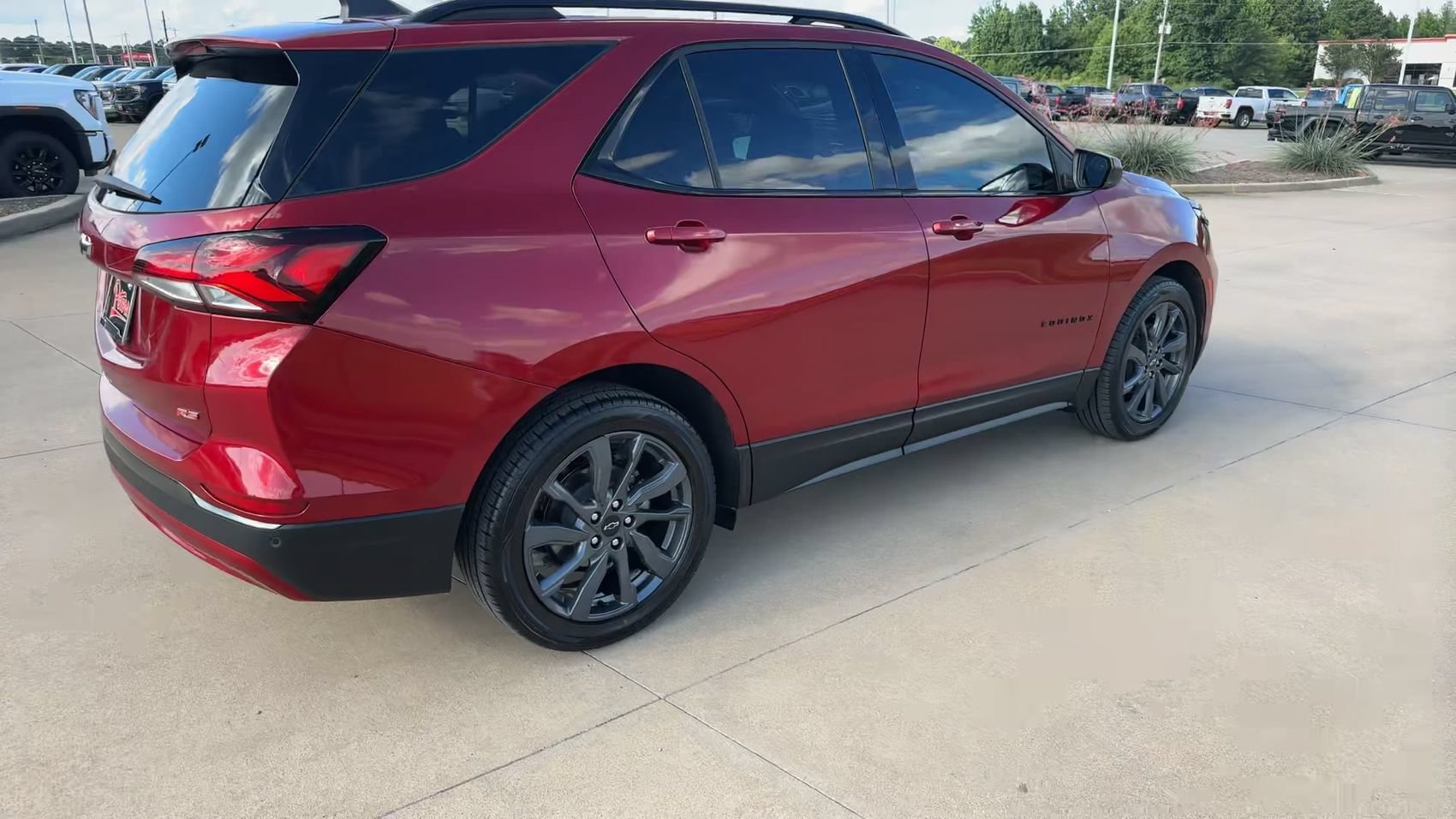Used 2022 Cherry Red Tintcoat Chevrolet RS image 9