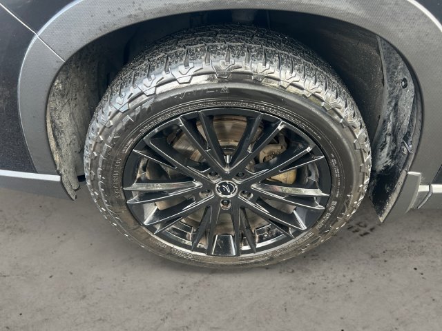 Used 2019 Crystal Black Silica Subaru Limited image 9