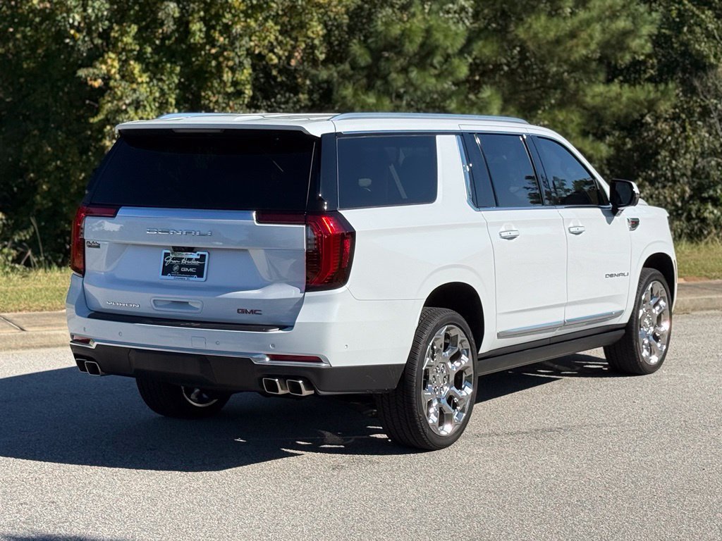 2026 GMC Yukon XL Denali - Photo 14