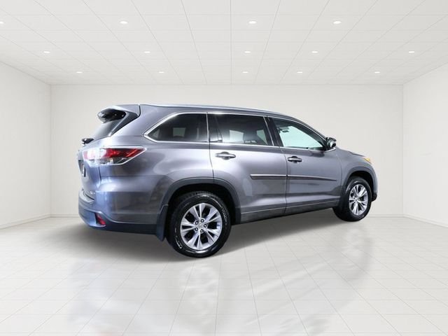 Used 2015 Gray Toyota XLE V6 image 6