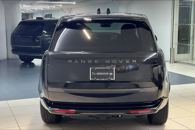 Pre-Owned 2025 Land Rover Range Rover SE 4D Sport Utility in West