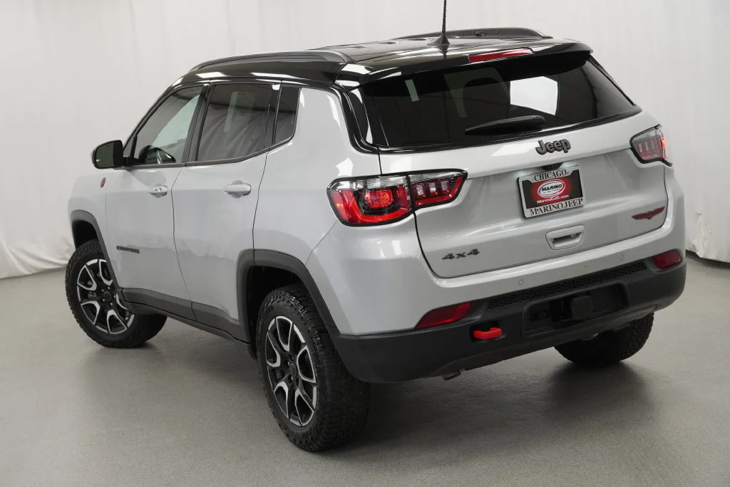 Certified Used 2025 Silver Jeep Trailhawk image 26