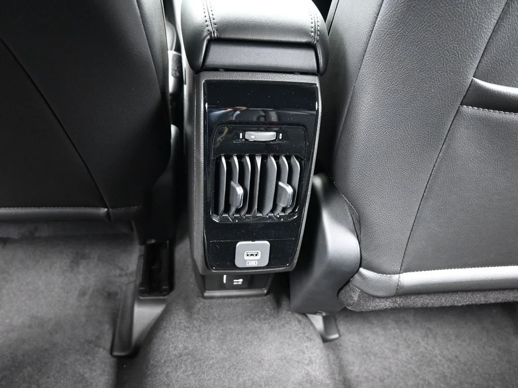 New 2026 Joose (DISC) Jeep Latitude image 29