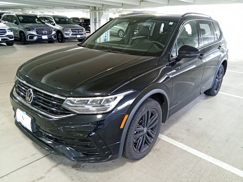 Used 2022 Deep Black Volkswagen 2.0T SE R-Line Black image 1