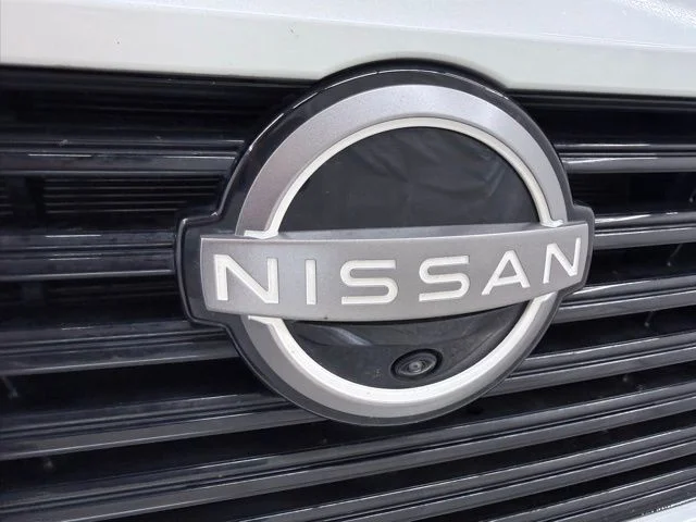 Used 2025 White Nissan SL image 12