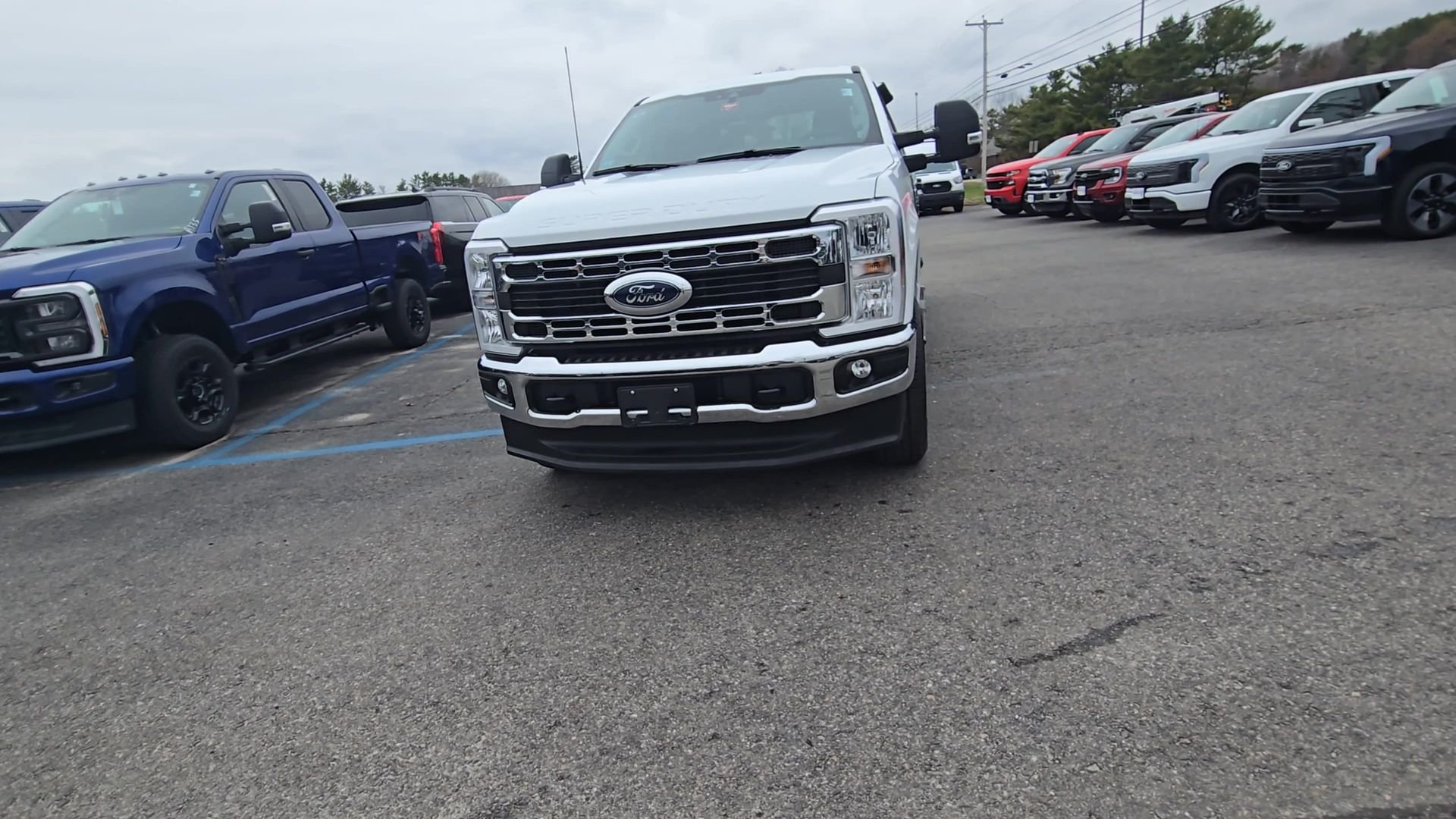 Used 2025 White Ford XLT image 14