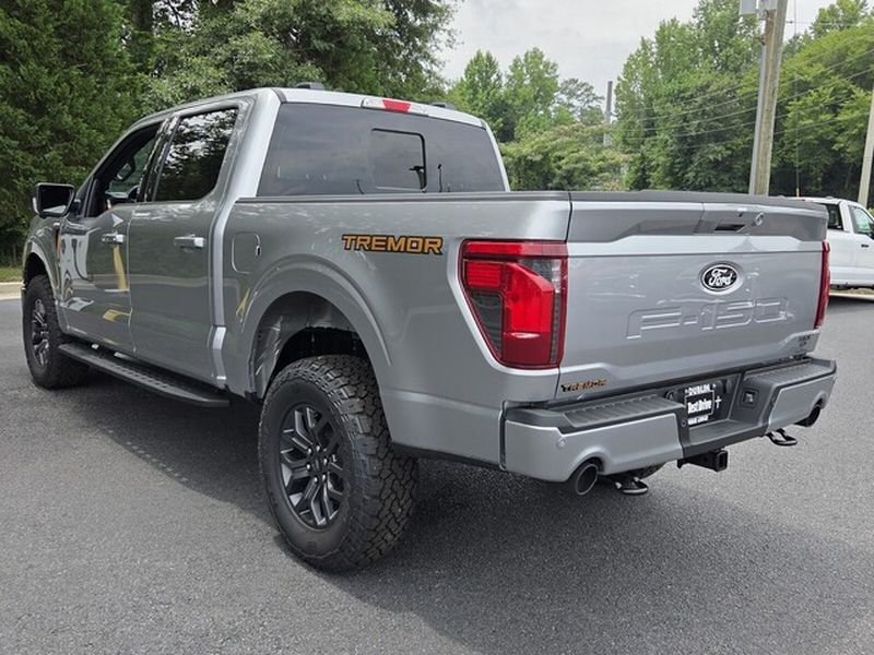 New 2026 Iconic Silver Metallic Ford XLT image 12