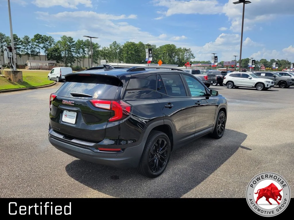 Used 2022 Black GMC SLE image 5