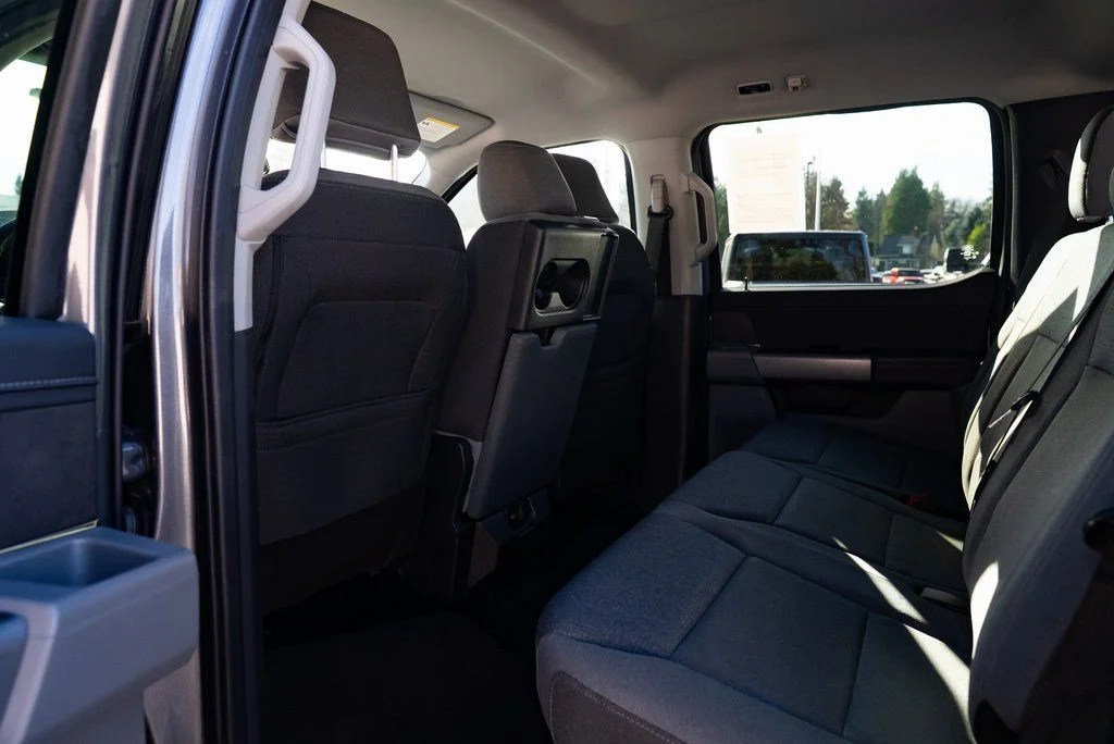 Used 2025 Gray Ford XLT image 19
