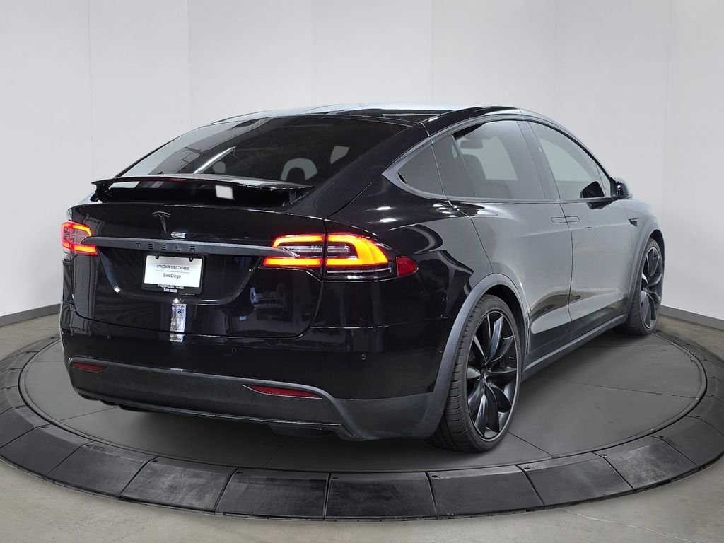 Used 2018  Tesla 75D image 7
