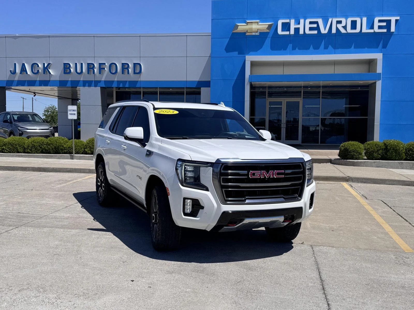 2023 GMC Yukon 4WD AT4's photo