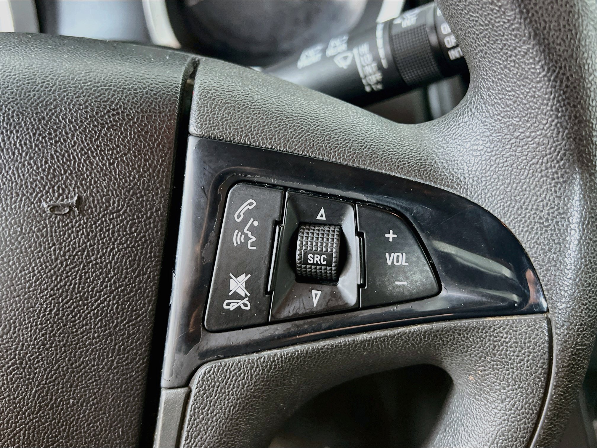 2016 Chevrolet Equinox LS - Photo 28