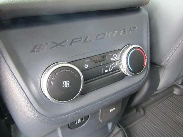 New 2026 Space White Metallic Ford Active image 51