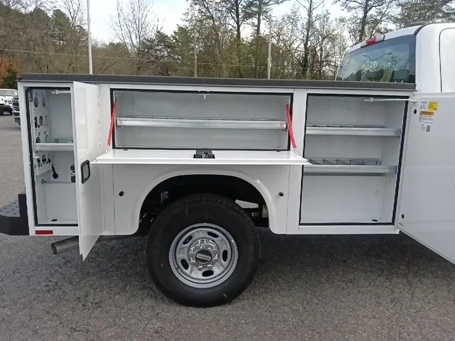 New 2026 Oxford White Ford F-250® XL image 32