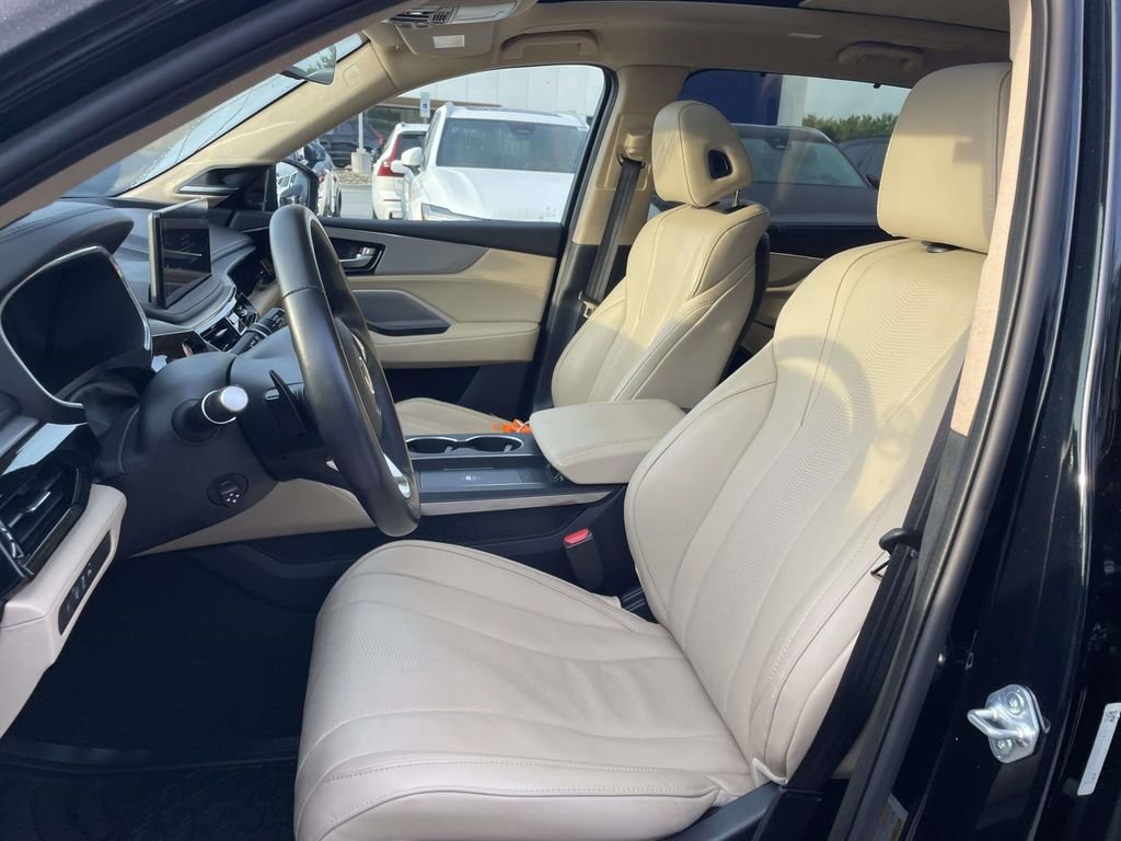 Used 2025 Black Acura w/Technology Package image 8