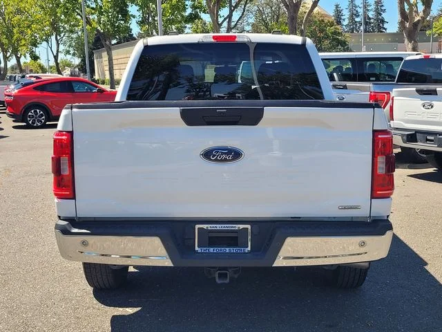Certified Used 2022 Oxford White Ford XLT image 8