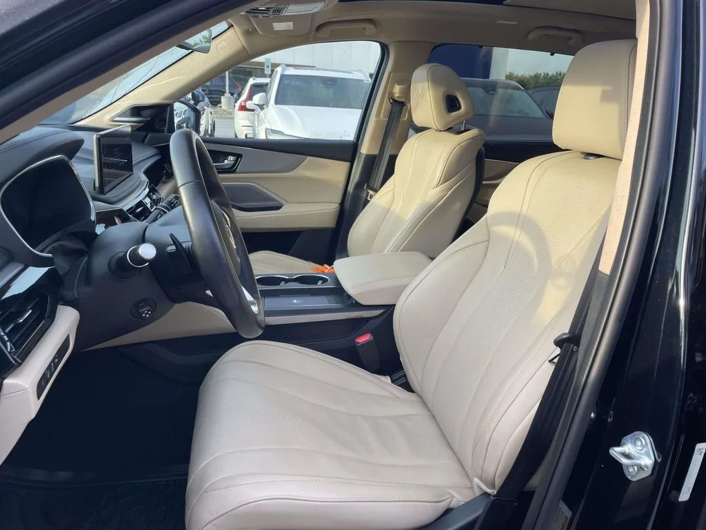 Used 2025 Black Acura w/Technology Package image 8
