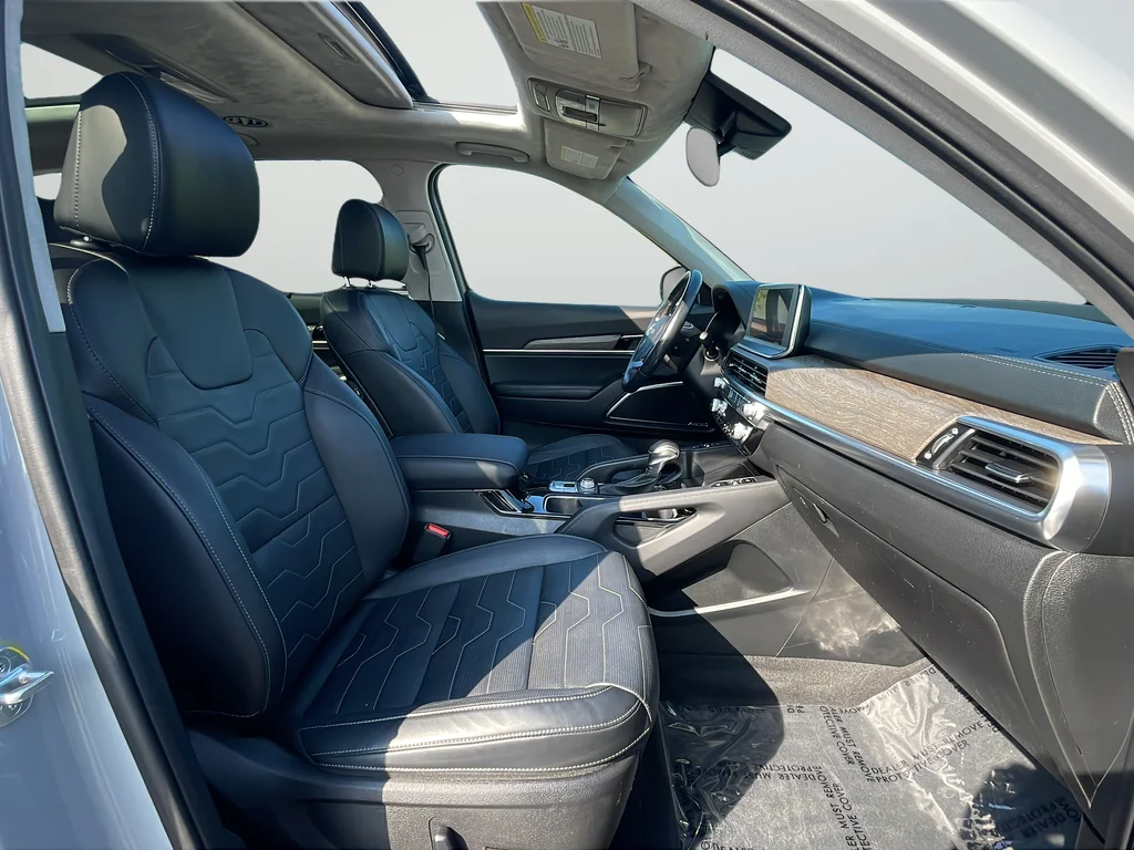 Used 2022 Gray Kia SX image 26