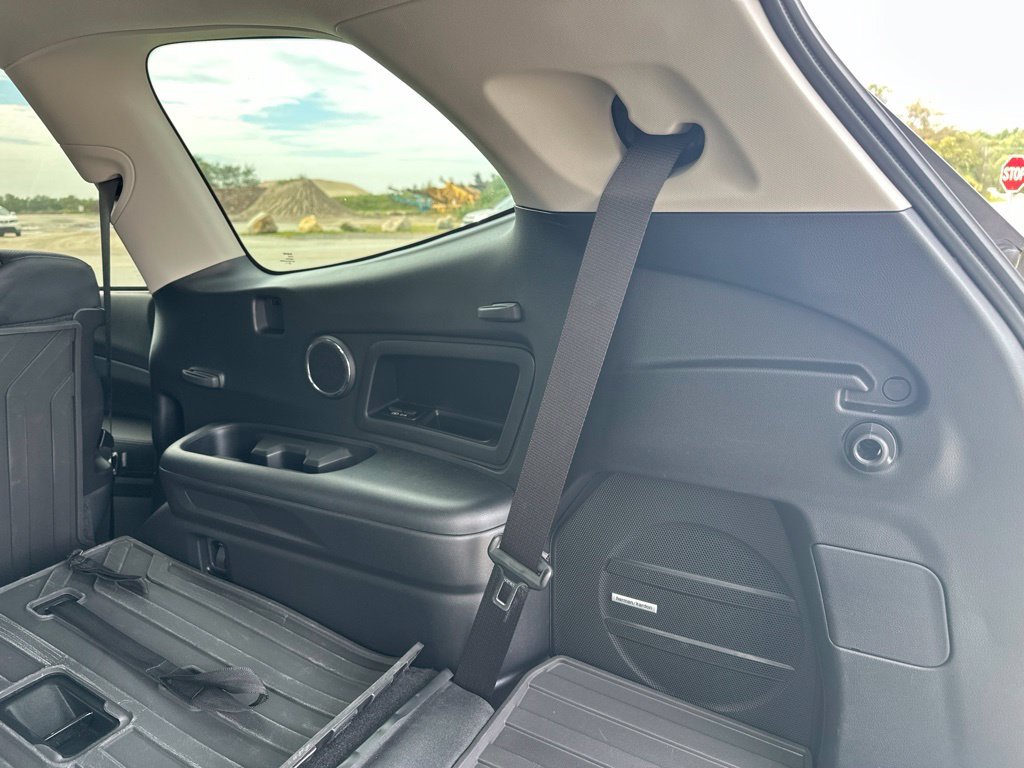 Used 2025 Gray Subaru Onyx Edition Touring image 24