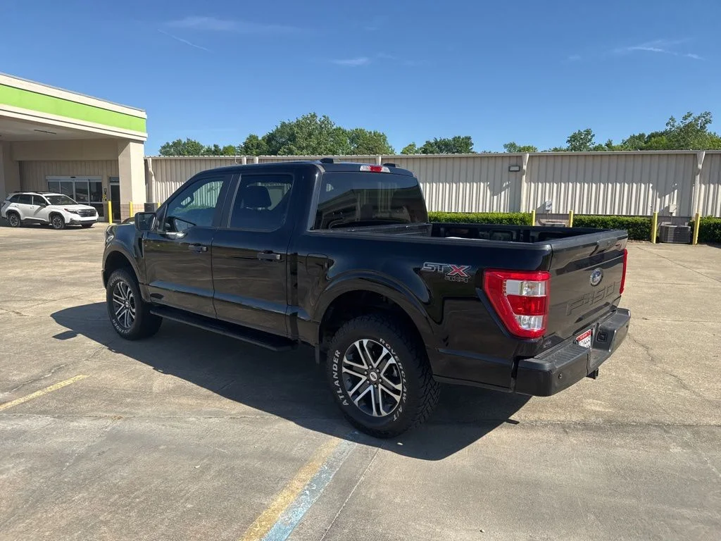 Used 2023 Agate Black Metallic Ford XL image 10