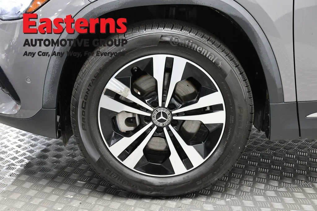 Used 2025 Gray Mercedes-Benz GLA 250 image 31